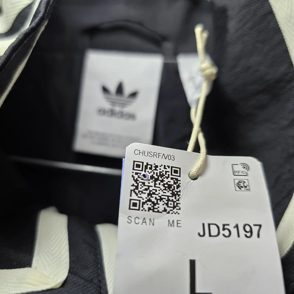adidas Originals‎ Basketball Shell Track Jacket JD5197 – Black / Ivory  Sz L New